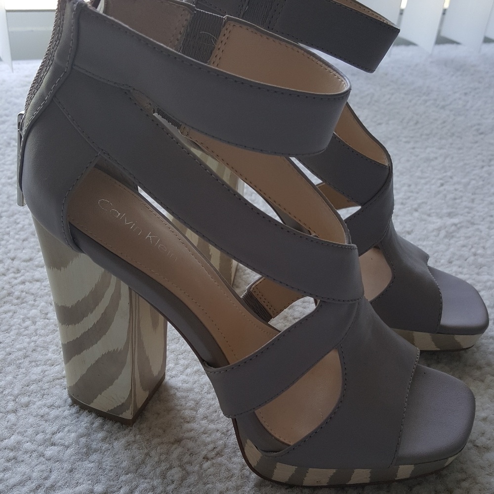 High heel sandals