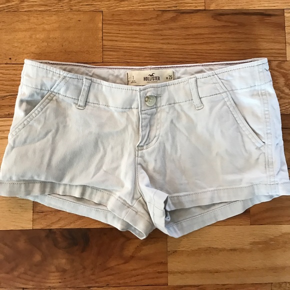 Light Tan Khaki Hollister Shorts - Picture 2 of 4
