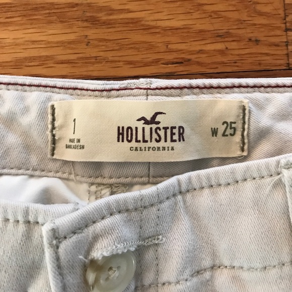 Light Tan Khaki Hollister Shorts - Picture 4 of 4