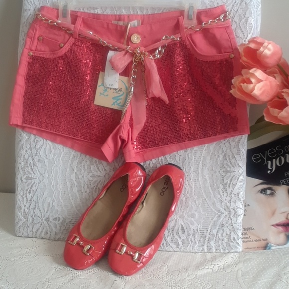 HWA Apparel Pants - 📥 SALE 🎉HP🎉SUPER SALE🎉So Sexy Sequence Shorts