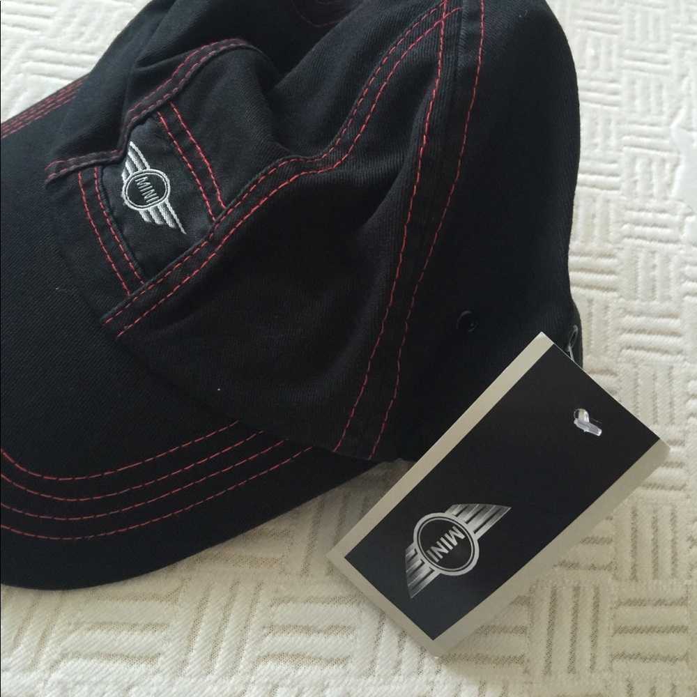 🧢 MINI LABEL CAP BLACK - Picture 3 of 7