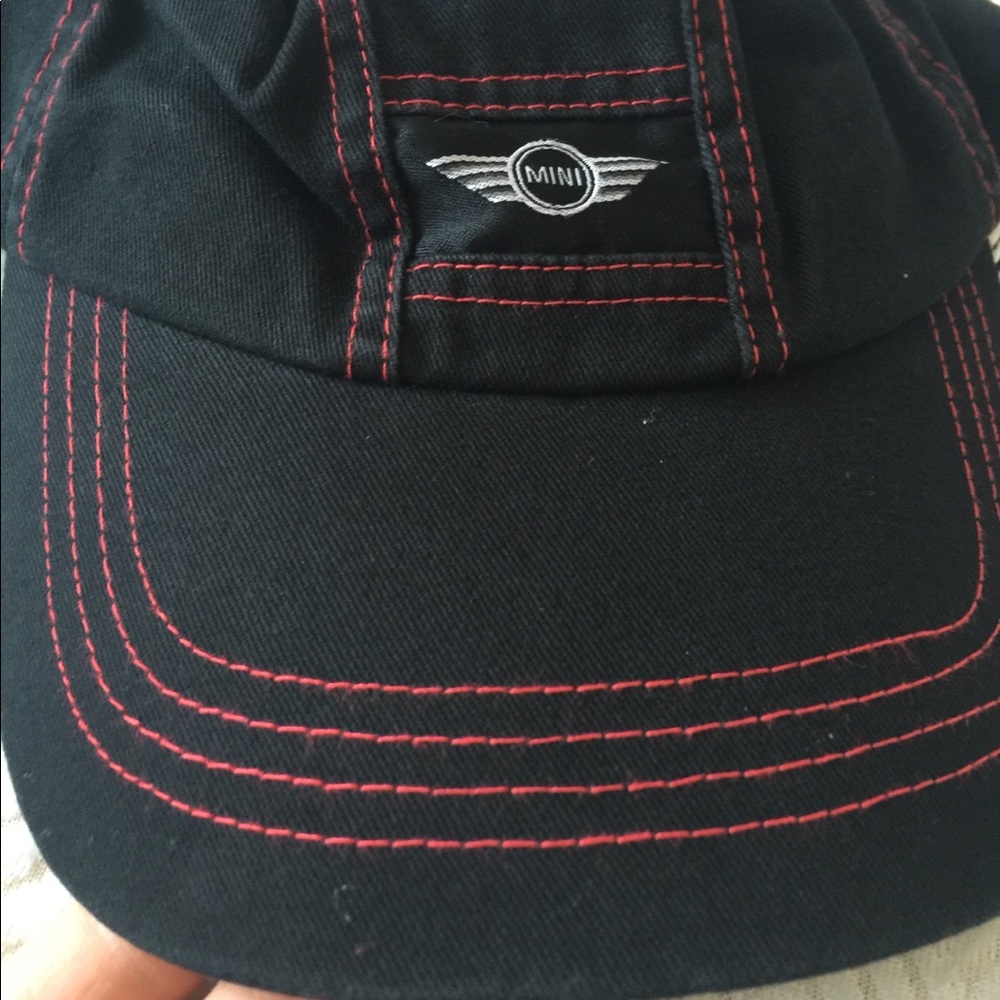 🧢 MINI LABEL CAP BLACK - Picture 4 of 7