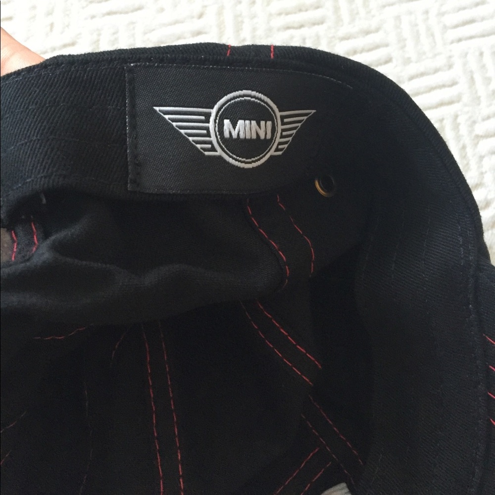 🧢 MINI LABEL CAP BLACK - Picture 6 of 7