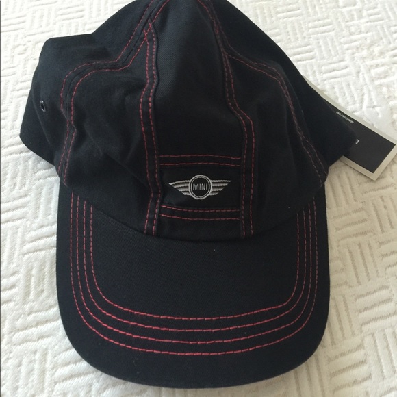 🧢 MINI LABEL CAP BLACK - Picture 1 of 7