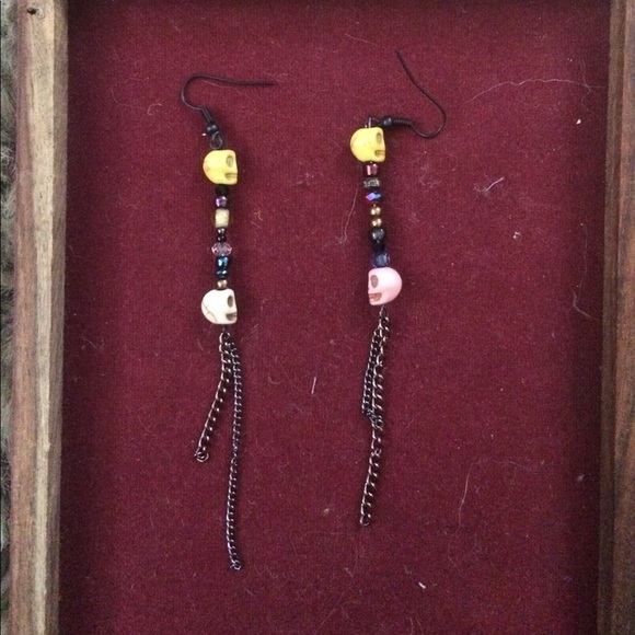 Yellow, pink and white skull earrings - Picture 1 of 4