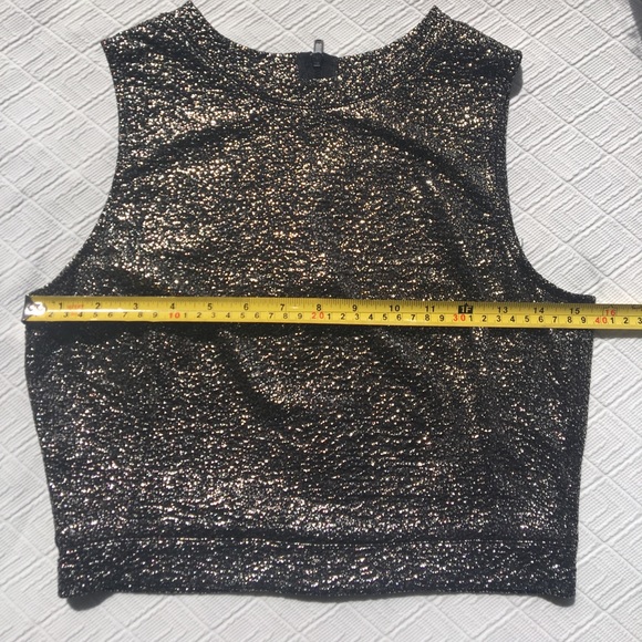 ‼️ SALE ‼️ Design Lab Crop Top - Picture 5 of 8