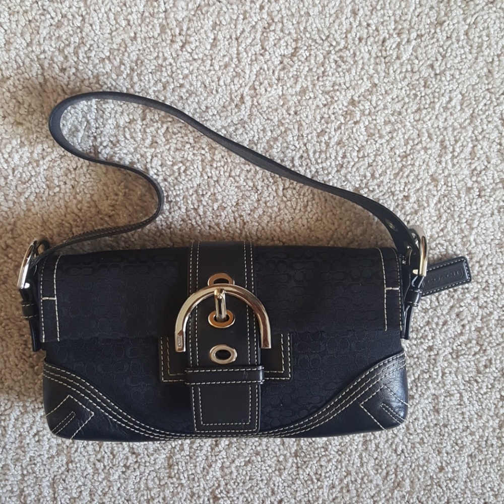 Black coach purse - includes dust bag!
