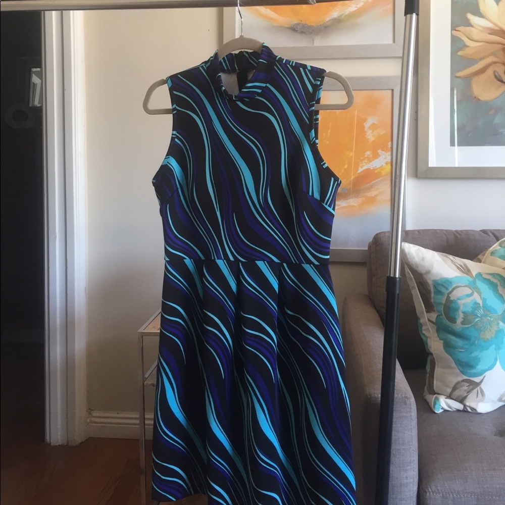 Sleeveless dress
