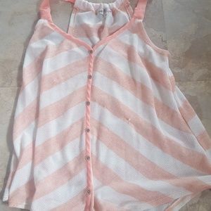 Very cute orange tank top!
