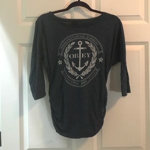Three quarter sleeve Obey top