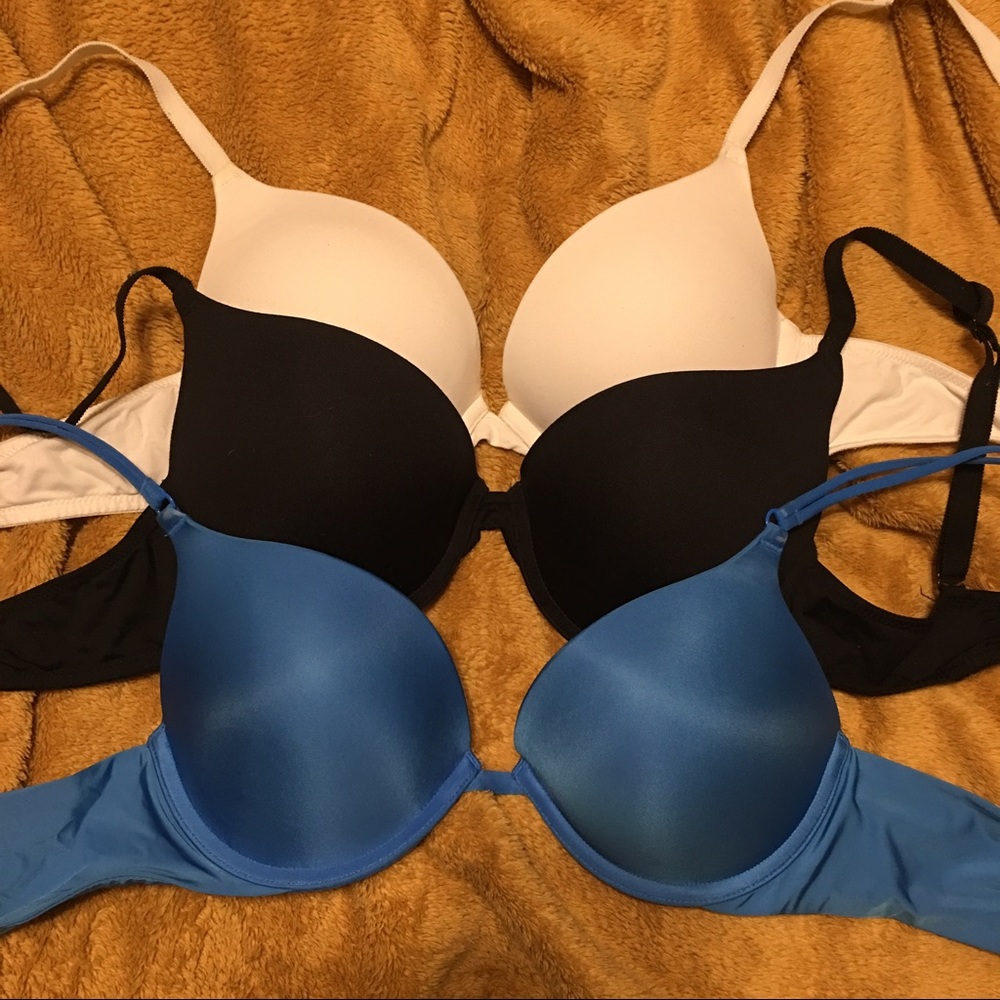 Set of 3 Victoria's Secret Bras 34C