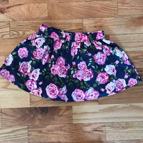 Forever 21 Floral Skater Skort - Picture 3 of 4