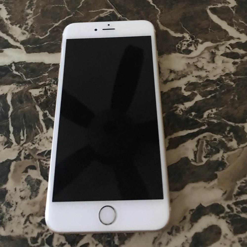 iPhone 6 Plus (GOLD) Great Condition