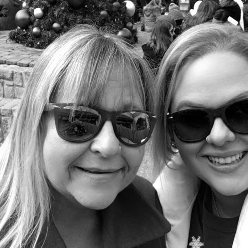 Meet your Posher, Suzanne