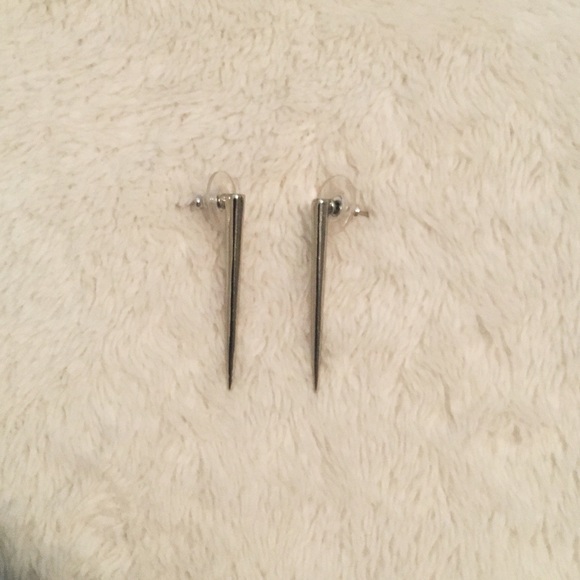 Silver drop posts - Picture 3 of 3