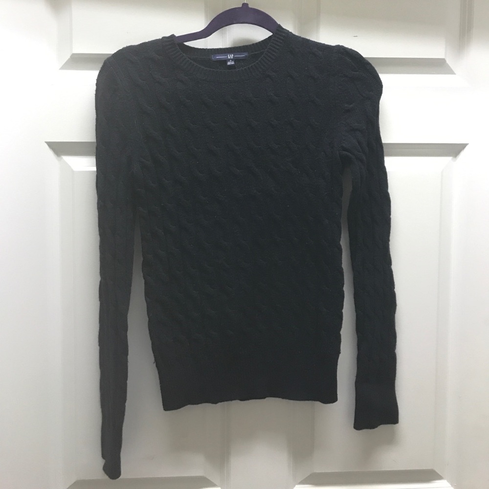 NAVY gap sweater
