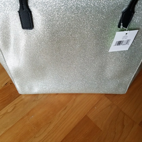 🚫SOLD✔ NWT Kate Spade Taden Mavis St Silver Tote - Picture 3 of 8