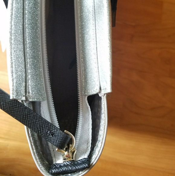 🚫SOLD✔ NWT Kate Spade Taden Mavis St Silver Tote - Picture 5 of 8