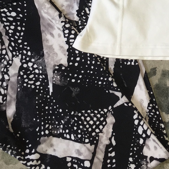 SOLD Lululemon outfit! - Picture 3 of 3