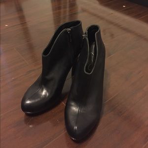 Jessica Simpson black leather heel booties