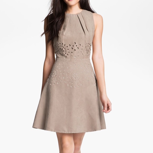 Jessica Simpson Dresses & Skirts - JESSICA SIMPSON SUPER-SOFT LASER CUT DRESS