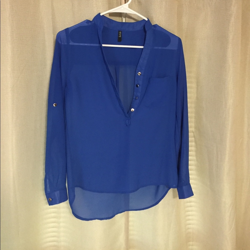 Long sleeve high low top