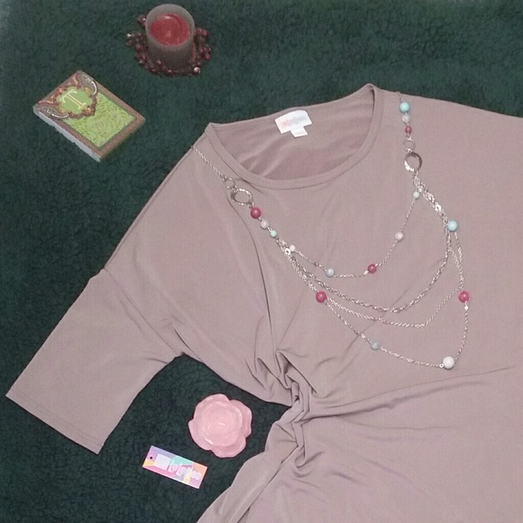 XXS Lularoe Irma - Picture 1 of 4