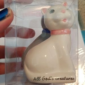 Cat salt and pepper shakers