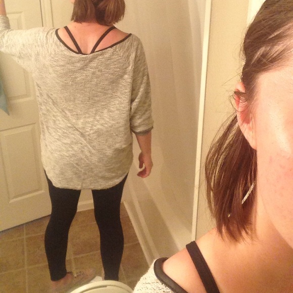 🌻Loose Knit Pullover Top 🌻 - Picture 3 of 4