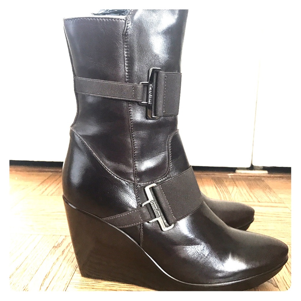 NEVER-WORN Italian leather boots