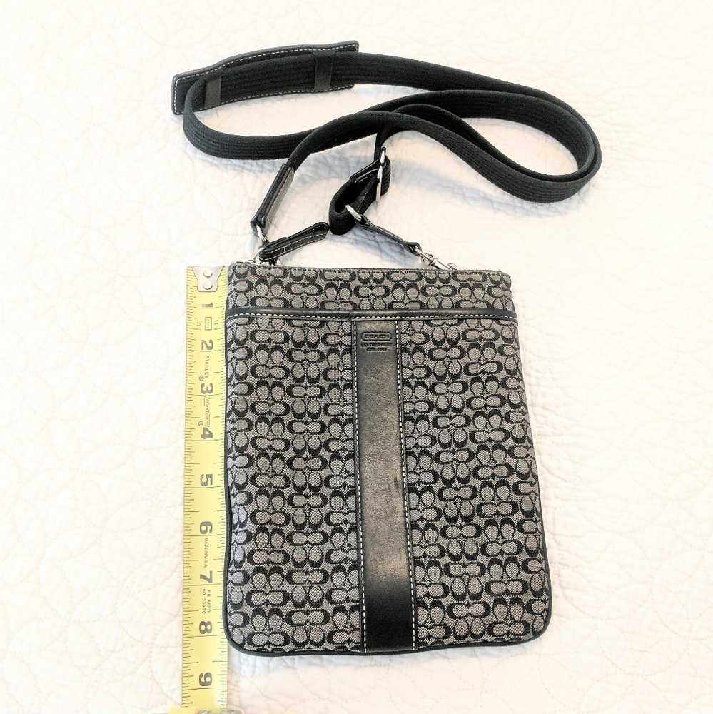 Coach swing pack purse bag