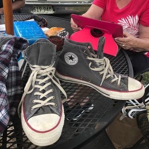 Women's grey high top converse