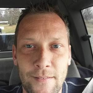 Meet your Posher, Derrick