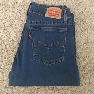 Levi 710 skinny jeans!