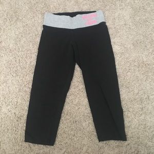 VS Pink crop leggings!