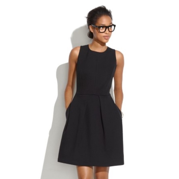 Madewell Dresses & Skirts - Madewell Boxpleat Black Dress