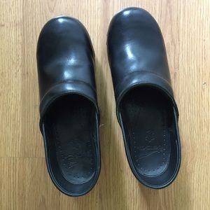 Dansko Professional Clog - Black
