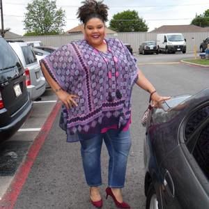 Meet your Posher, Tiara