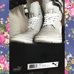 Vintaged Hidden Wedge Grey Leather HT Pumas. 