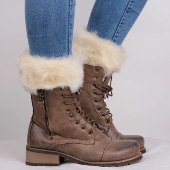 LIQUIDATING!! CUTE Faux Fur Boot Toppers - Picture 3 of 3