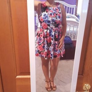 🌹 Lily Rose Floral Cutout Dress!