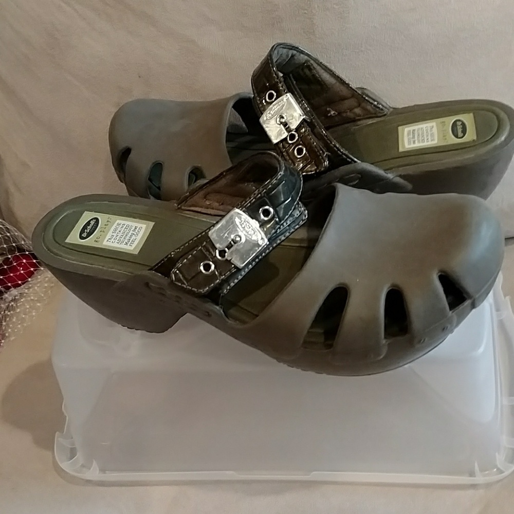 Dr. Scholl's Clogs