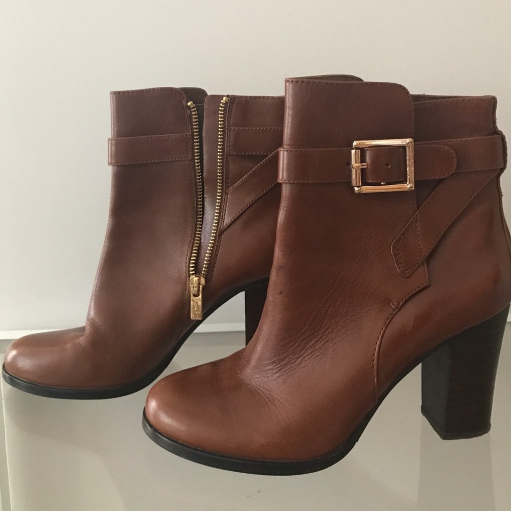 Vince Camuto Boots Brown