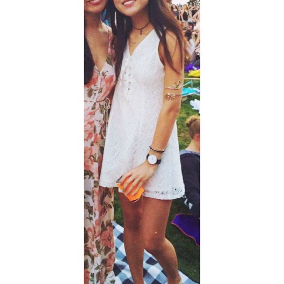 BB Dakota White Lace Dress XS/2 - Picture 3 of 5