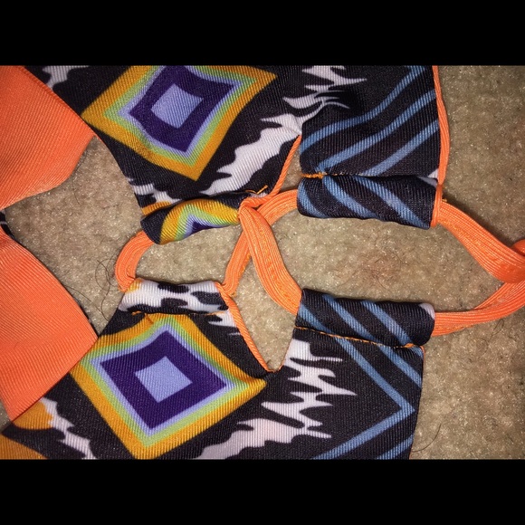 Bikini - Picture 4 of 4