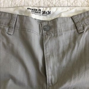 Old Navy Broken In Khakis 38x34