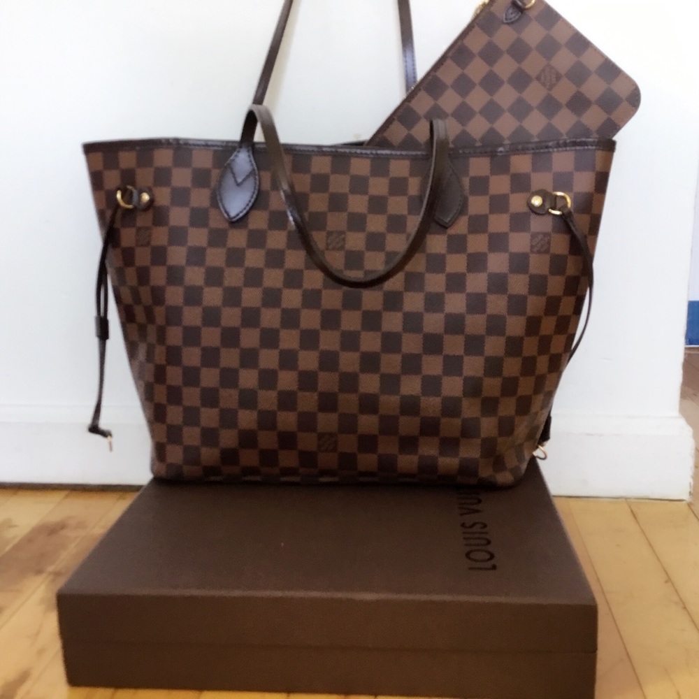 Louis Vuitton Neverfull handbag MM