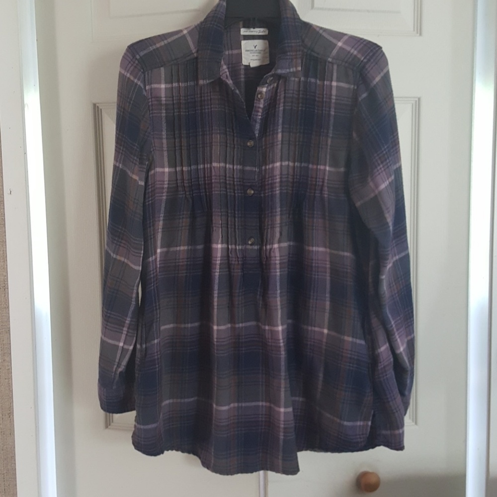 Long sleeved AE flannel