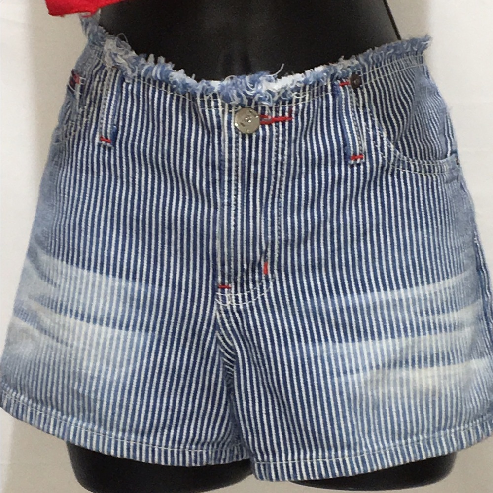 🥂Frayed waist Denim LEI shorts