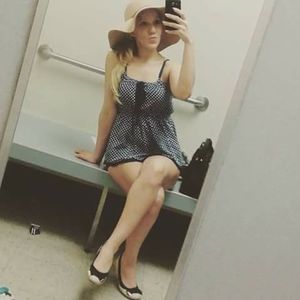 Meet your Posher, Lely